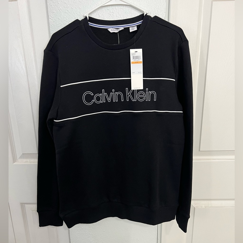 Black Calvin Klein sweater size small